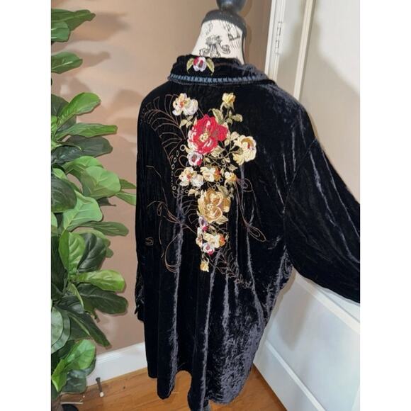 Johnny Was Black Crushed Velvet Embroidered Button Down Shirt XL - Picture 9 of 9
